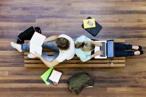 Több mint 111 ezer felvételiző – a gazdaságtudományok ismét vezetnek