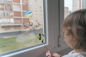 Többet tud a gyerek, mint sejtenéd: így beszélgess vele az orosz-ukrán háborúról