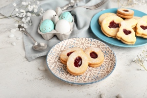 Linzerkarika (alaprecept) – vendégváró aprósütemény, zamatos baracklekvárral az igazi!