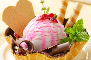 Bezuhan a fagyi ára, féláron fagyizhatunk a Magyar Fagylalt Napján