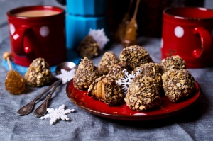 Ráuntál a beiglire? Kiszáradt? Megmaradt? Készíts bejgli-golyót! (Recept)