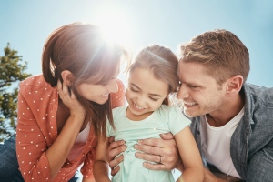 Kik boldogabbak: a szülők vagy a gyermektelen fiatalok? (kutatás)